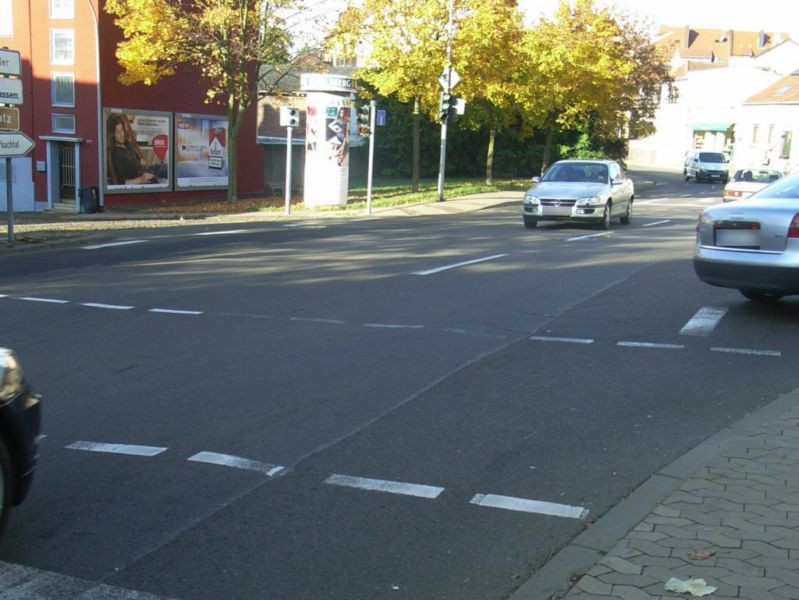 Von-der-Heydt-Str./Hubert-Müller-Str. 111