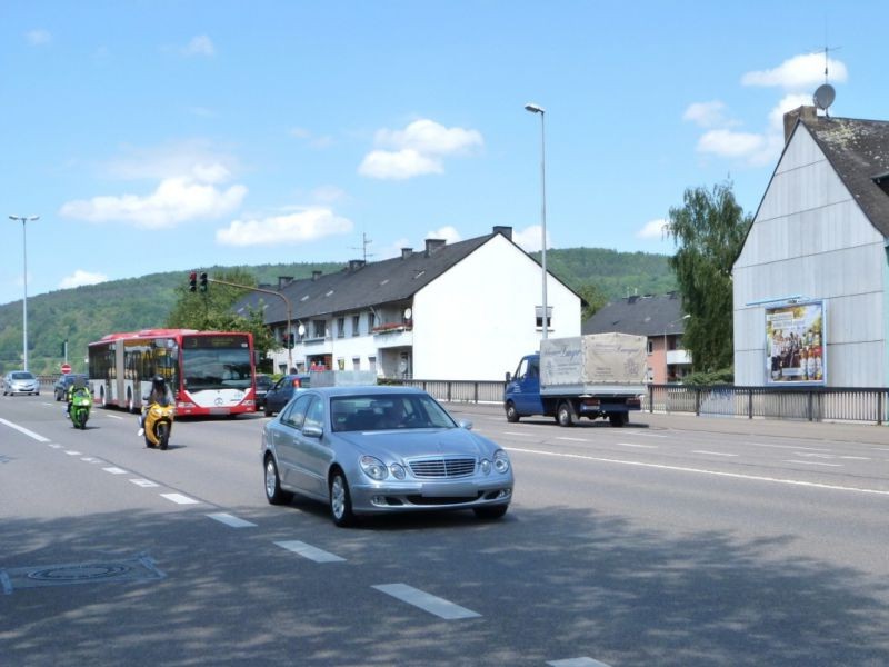 Konrad-Adenauer-Brücke/Im Nonnenfeld 92