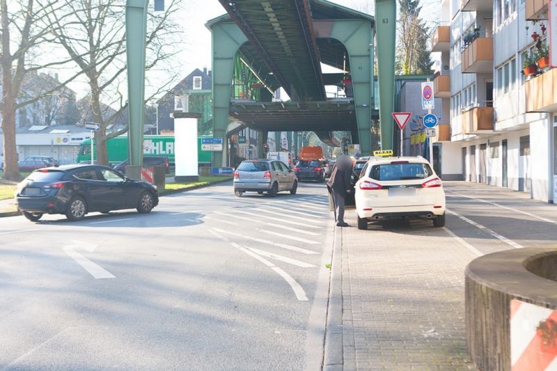 Eugen-Langen-Str./Hammersteiner Allee