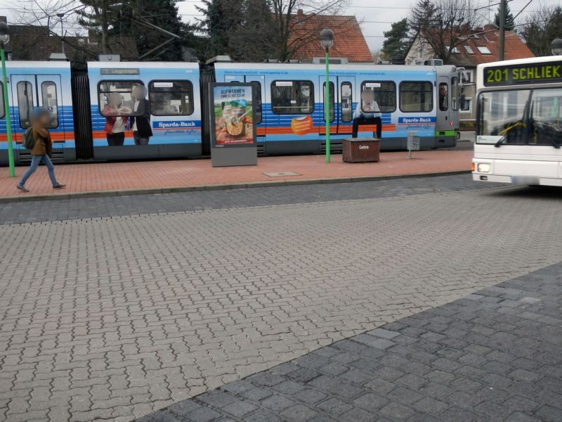 HST Sarstedt/Ankunftseite/Bahnsteig/innen 101