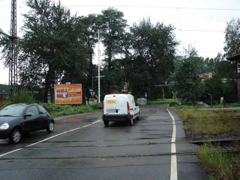 Heerstr./Veilchenweg/Bahnüberg./We.li.