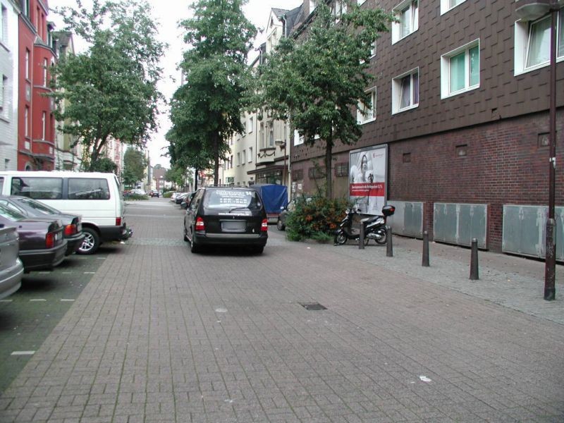 Eigenstr./Wanheimer Str.  64