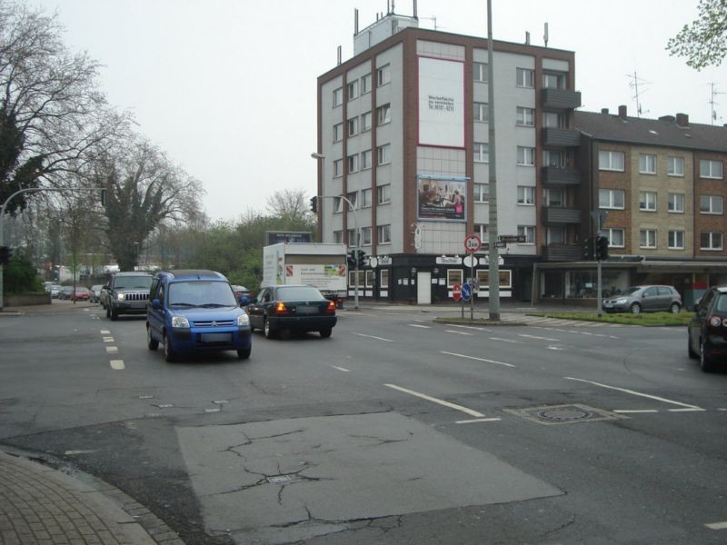 Westender Str.   3/Bahnhofstr.