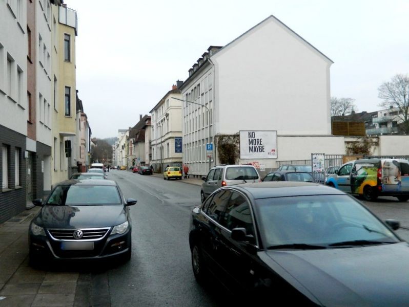 Hermannstr.  31 re. quer