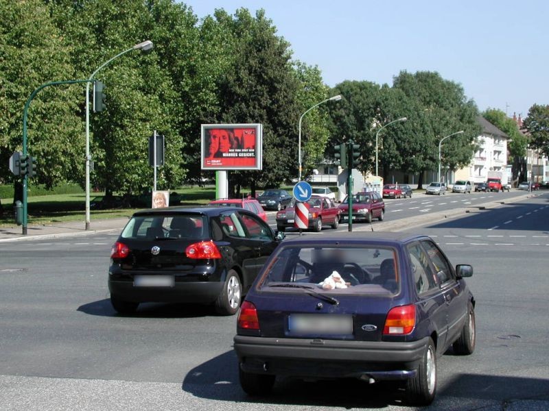 Hövelstr. geg.  75/Gladbecker Str./We.li.