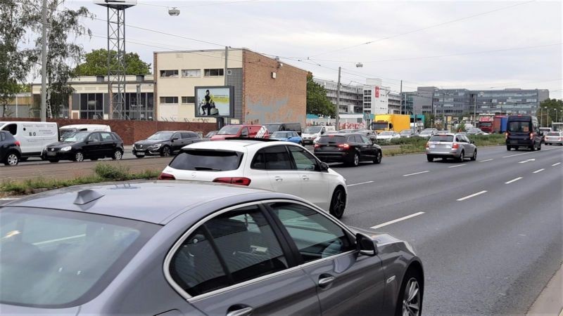 Hanauer Landstr./Ernst-Heinkel-Str./We.li.