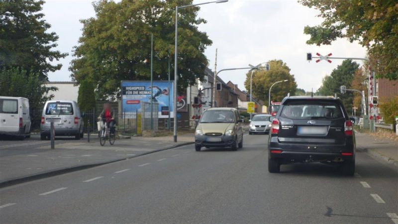 Lechenicher Str.geg.Philip-Reis-Str./Bf Zieverich