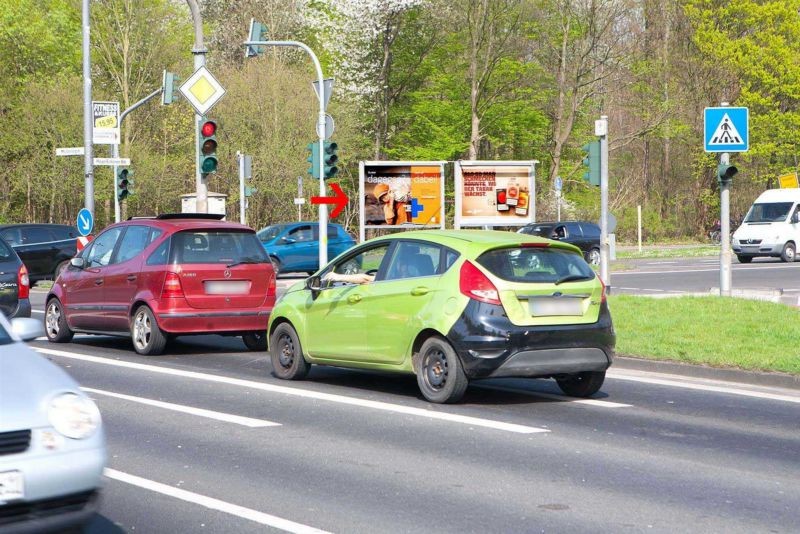 Hugo-Eckener-Str./Militärringstr.