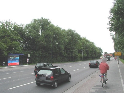 Petkumer Str. geg. Wilhelm-Leuschner-Str.