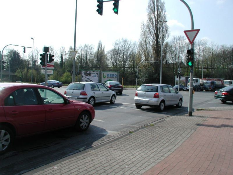 Varziner Str./Essen-Steeler-Str.