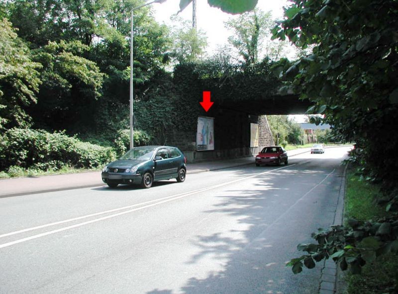 Emmericher Str. geg. Zoppenbrückstr./Ufg. li.