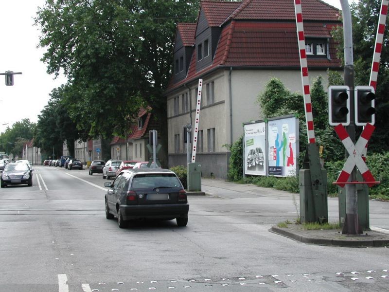 Polsumer Str. 203/Bahnübergang