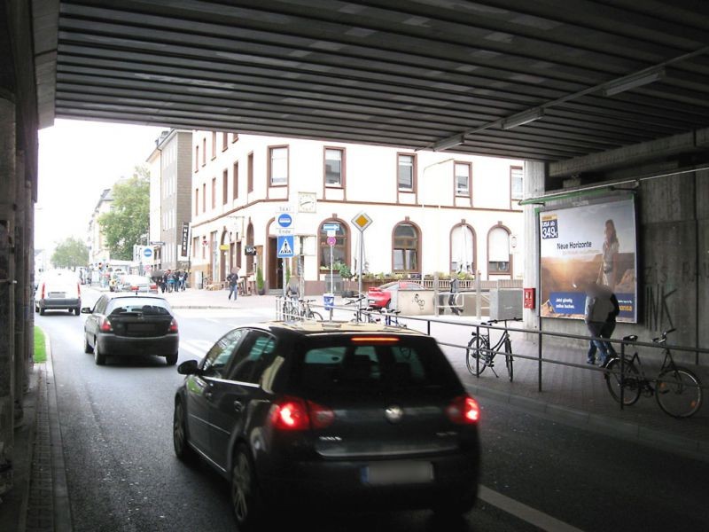 Darmstädter Landstr./Mühlbruchstr. li.