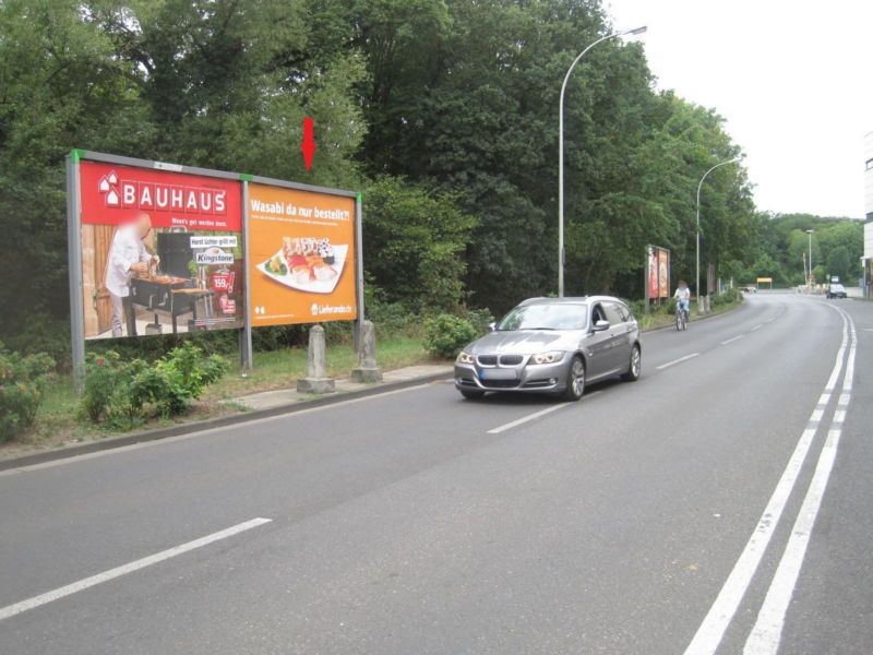 Am Hessen Center geg. Anlieferung