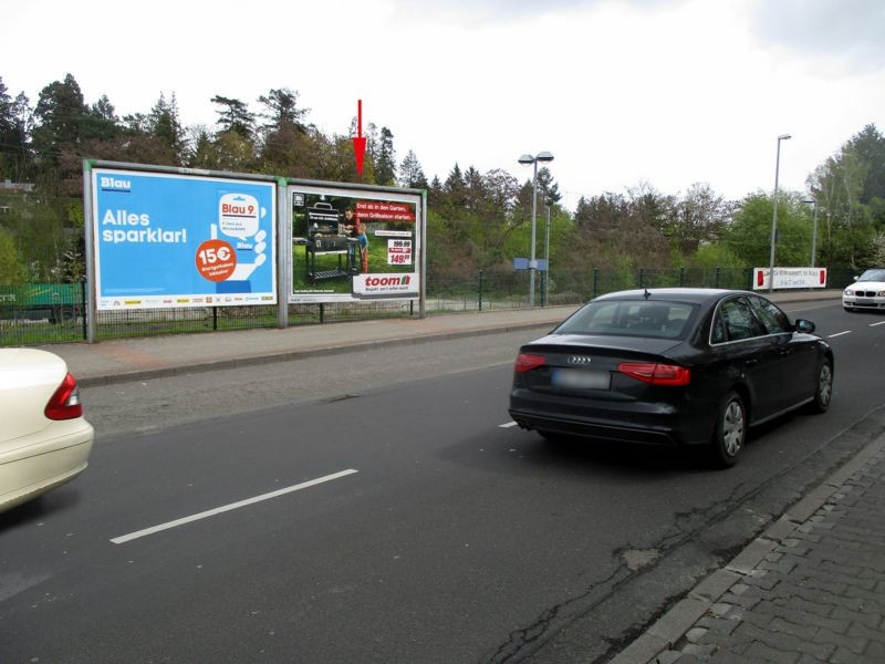 Bahnhofstr./Bf vor Bstg. re.