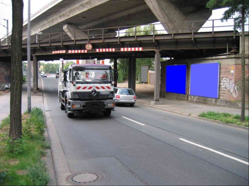 Zwerchallee/Ri. Hattenbergstr./Ufg./re.