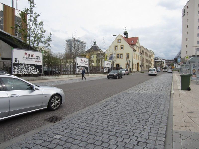 Pflugfelder Str.  31