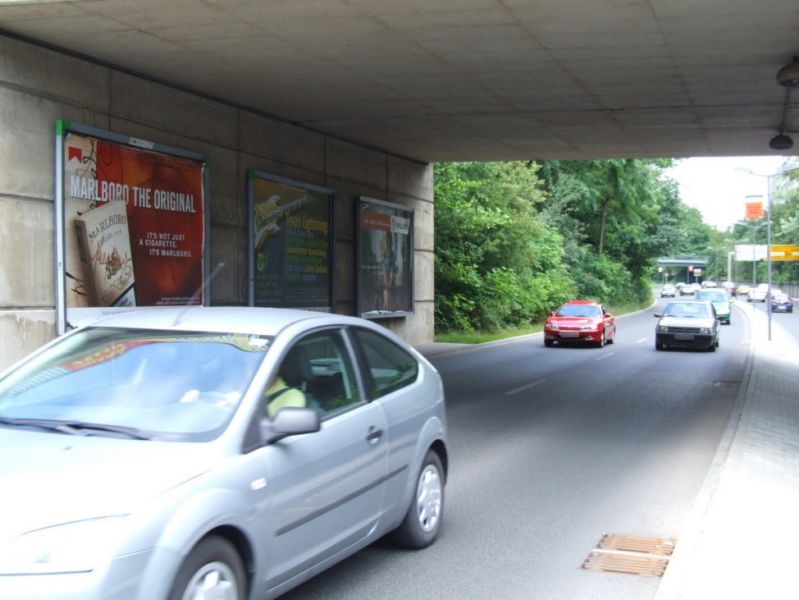 Leipziger Str./Thälmann-Brücke sew.