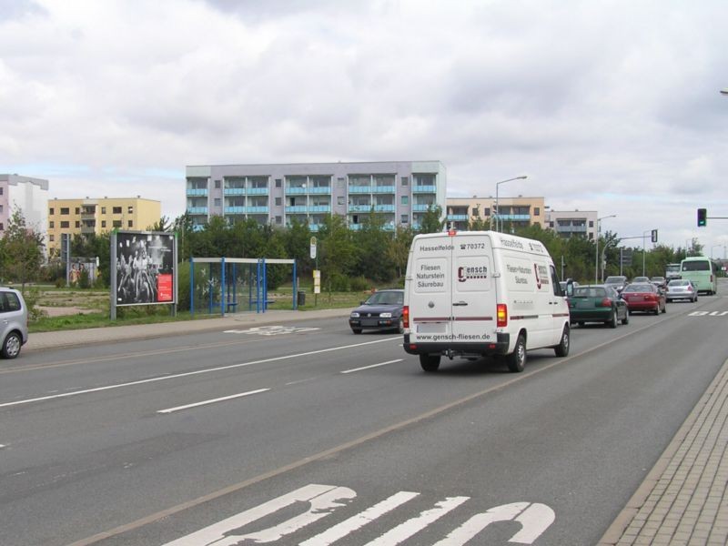 Ichtershäuser Str./Am Lützer Feld li.