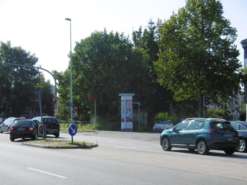 Eckernförder Str./Am Bahnhof