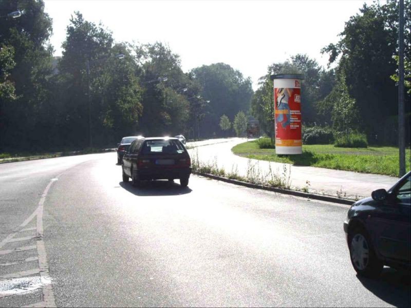 Beneckendorffallee/Steubenstr.