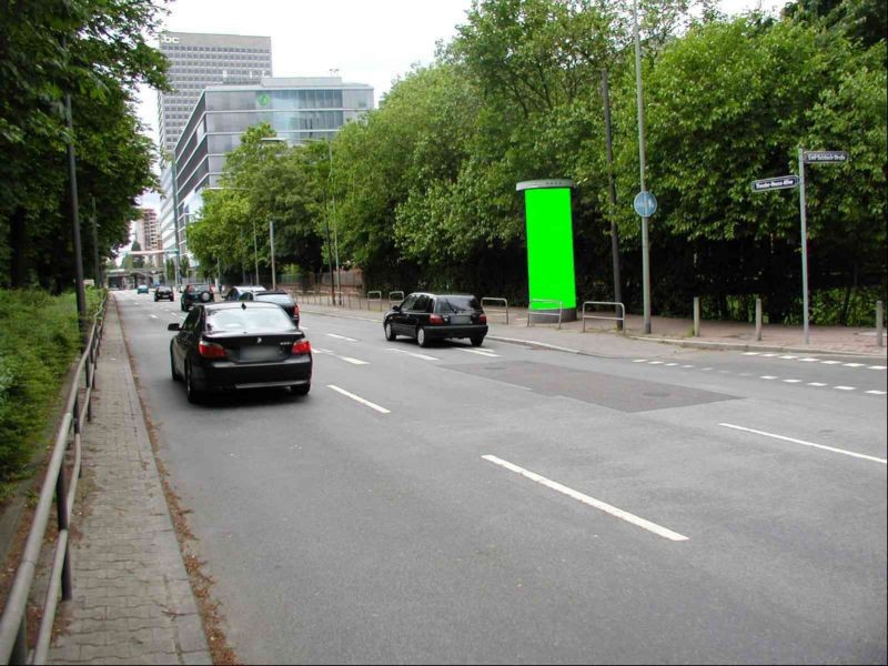 Theodor-Heuss-Allee/Emil-Sulzbach-Str.