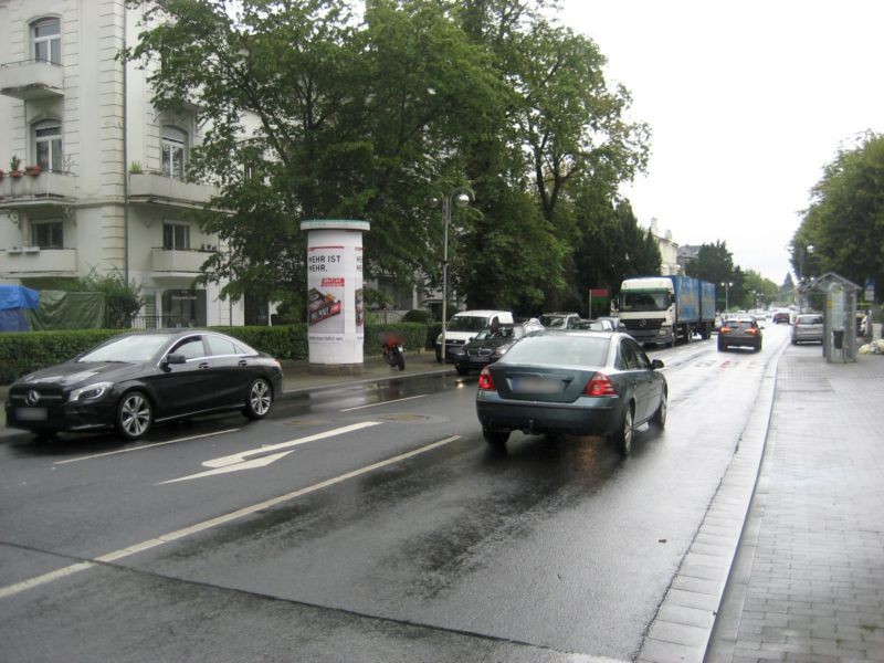 Frankfurter Str./William-Kerkhoff-Str.