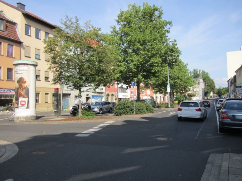 Kornmarkt/Obere Str.   1