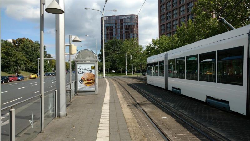 Berliner Platz/Kurt-Schumacher-Str. sew. außen