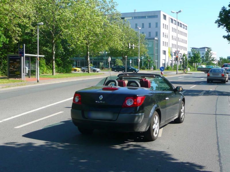 Neue-Land-Str./Karl-Wiechert-Allee aussen