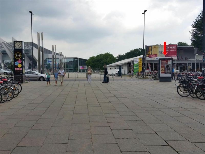 Willy-Brandt-Platz/Theodor-Heuss-Allee RS