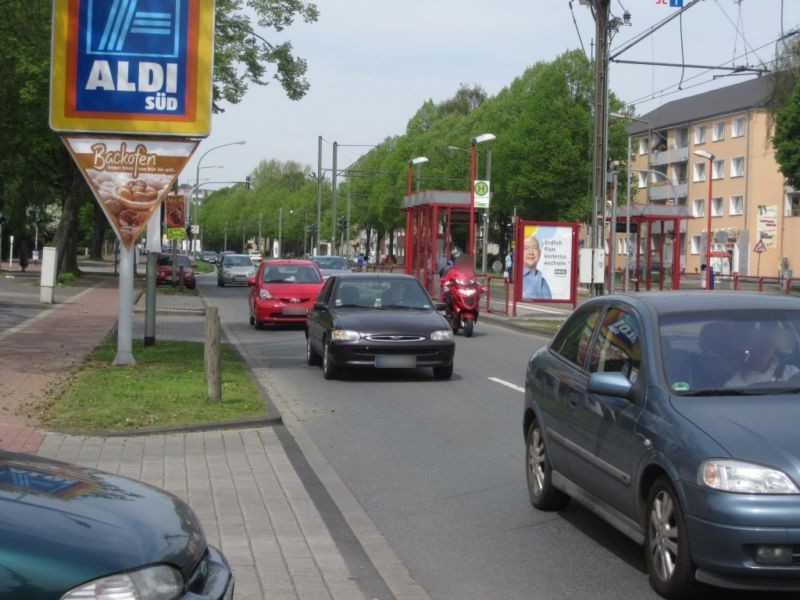 Friedrich-Ebert-Str. 247/Grabenstr./Si. Läden