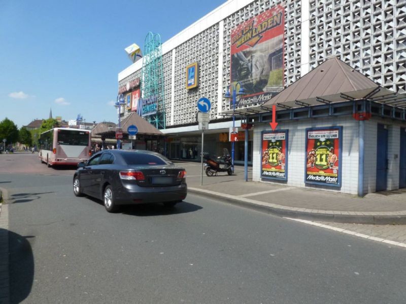 August-Bebel-Platz/Dahlmannstr./li.