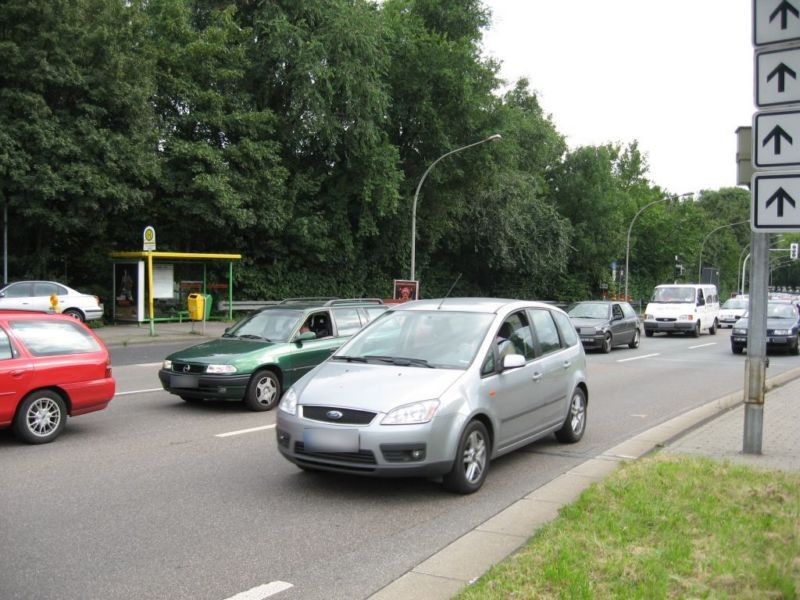 Konrad-Aden.-Allee/Schloß Oberh./Ri.Sterkr./We.li.