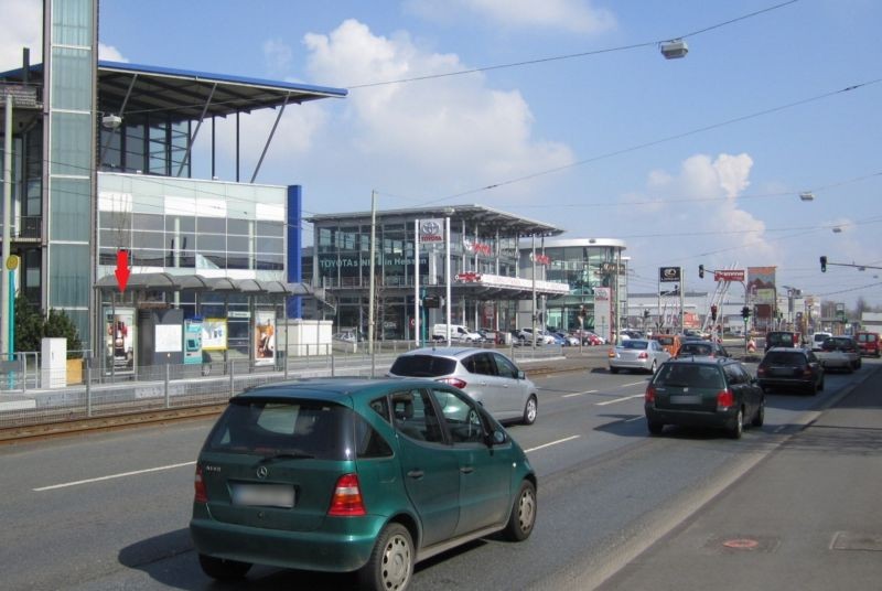 Hanauer Landstr. sew./Daimlerstr. geg./innen li.