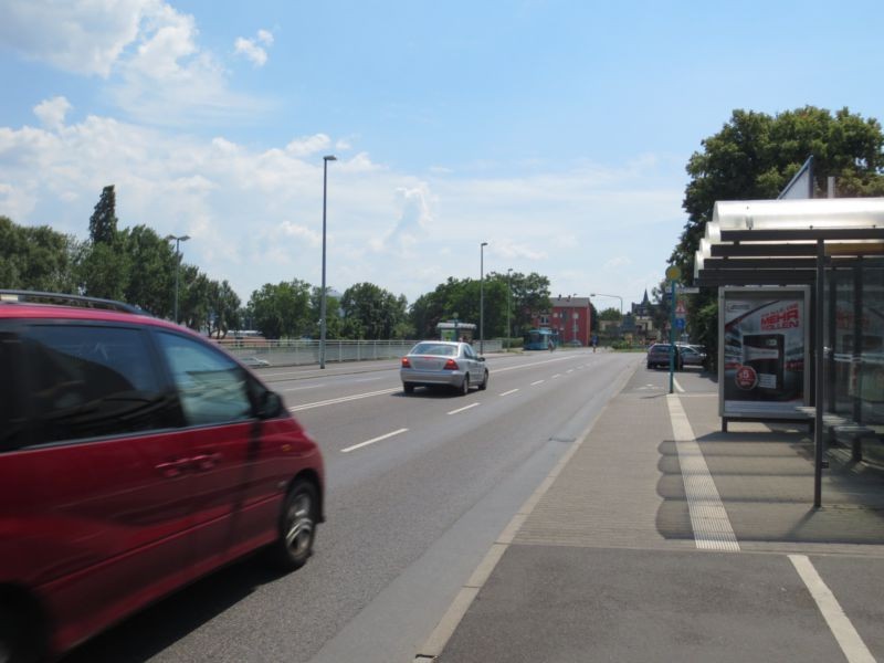 Hoechster-Farben-Str./Auf die Bach 6/innen