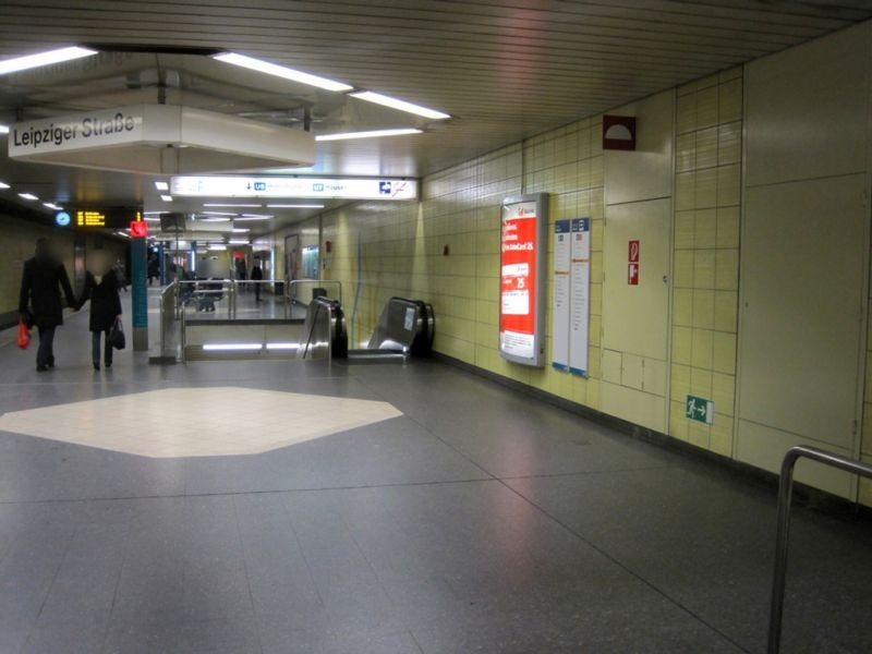 Leipziger Str./C-Ebene/Rolltreppe