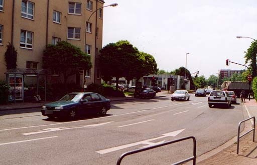 Hügelstr. 13/Karl-von-Drais-Str.