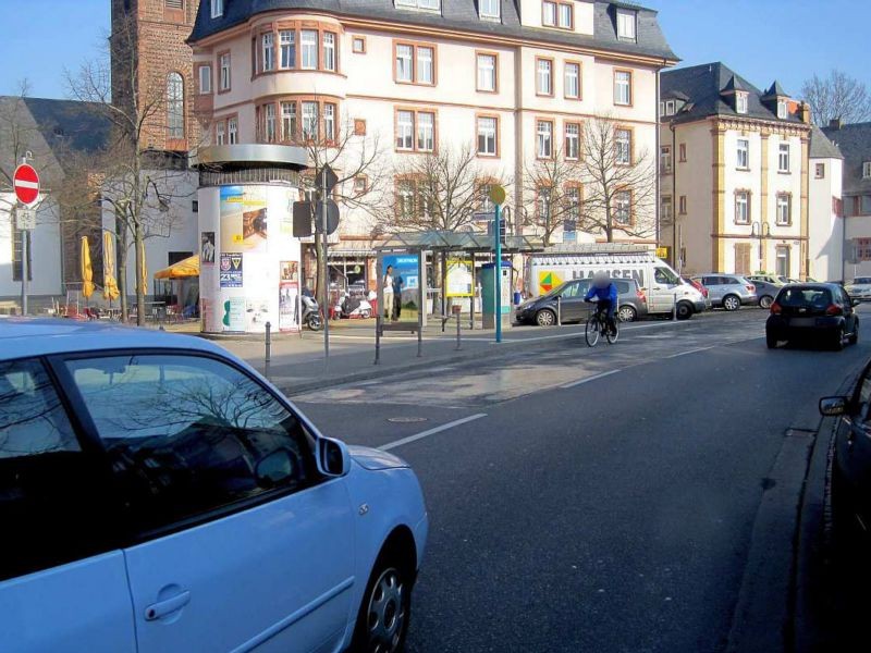 Rödelheimer Str. geg. 5-7/Kirchplatz/aussen