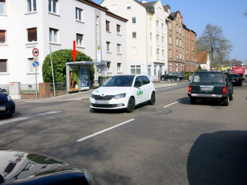 Bruchköbeler Landstr. 45/Schwedenstr./V li.