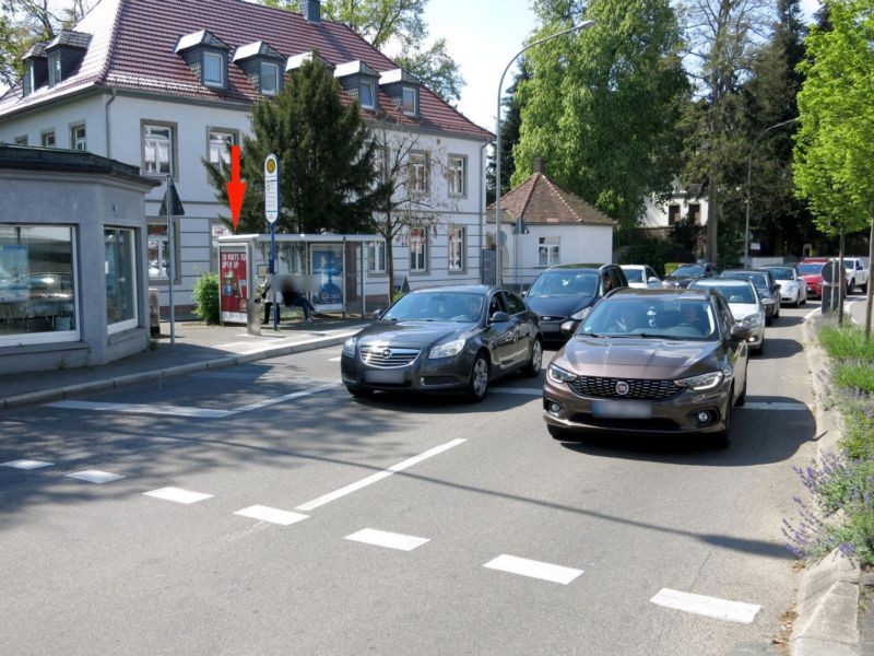 Frankfurter Landstr. 1/neb. Kiosk/Seite/außen