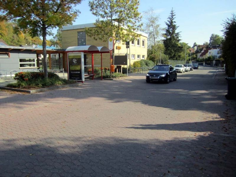 Kelkheimer Str.  72-74/Schwimmbad/außen