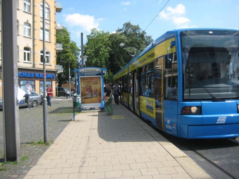 Karl-Marx-Platz/Friedenskirche saw./außen