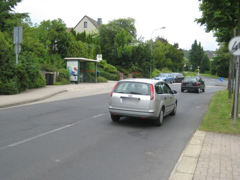 Niesiger Str. 201/Nh. Forststr./außen