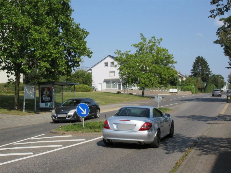 Pacelliallee/An St. Johann/außen