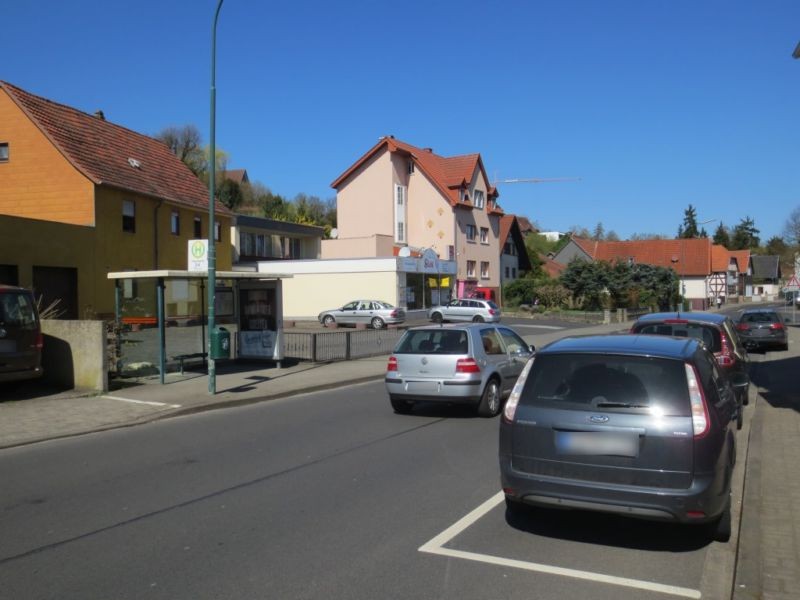 Neuenberger Str. 36/Am Rasen/innen