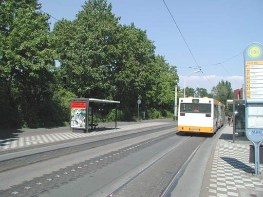 Hattenbergstr. 10 geg./Schott AG sew./außen