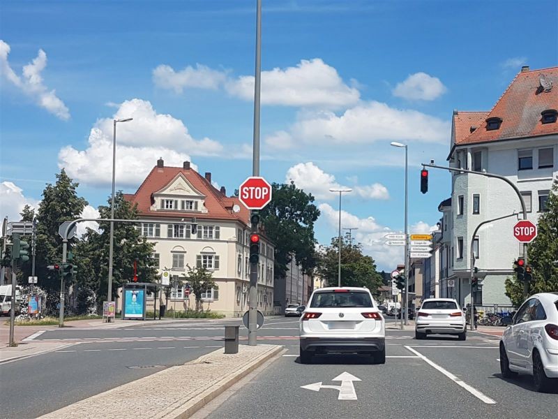 Werner-v.-Siemens-Str./Henkestr. We.li.