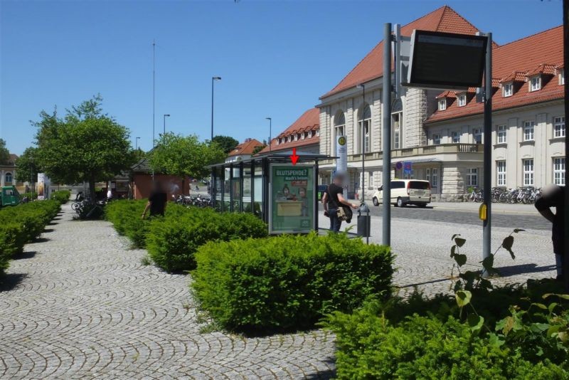 August-Baudert-Platz/Hbf. li./We.li.