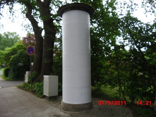 Friedrichshaber Weg/Sperberstieg li.